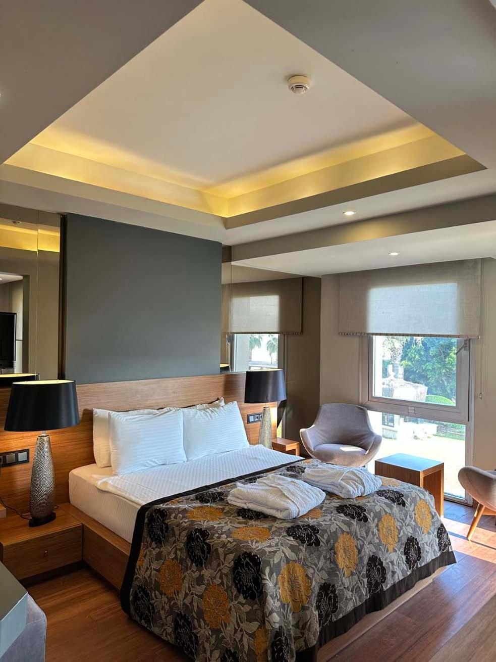 Ambrosia Hotel Beach & Spa บิเตซ ภายนอก รูปภาพ