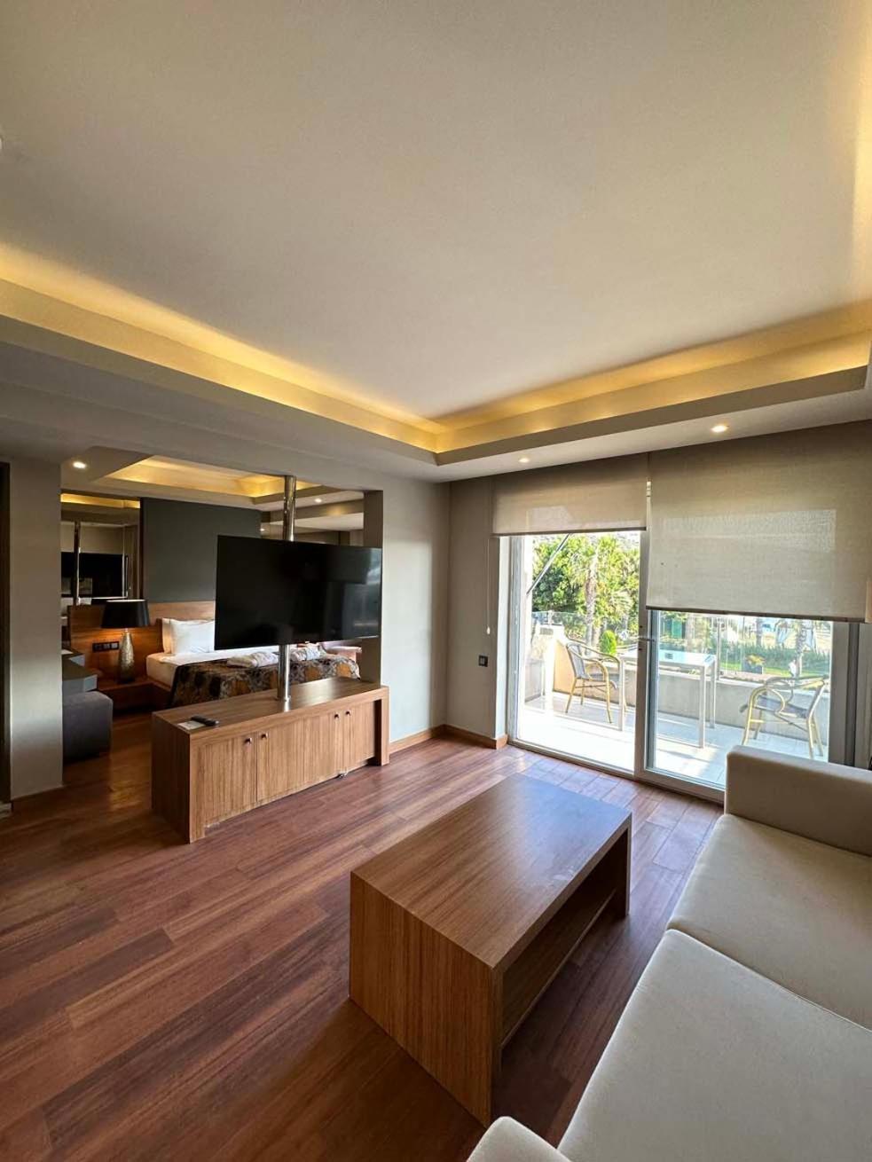 Ambrosia Hotel Beach & Spa บิเตซ ภายนอก รูปภาพ
