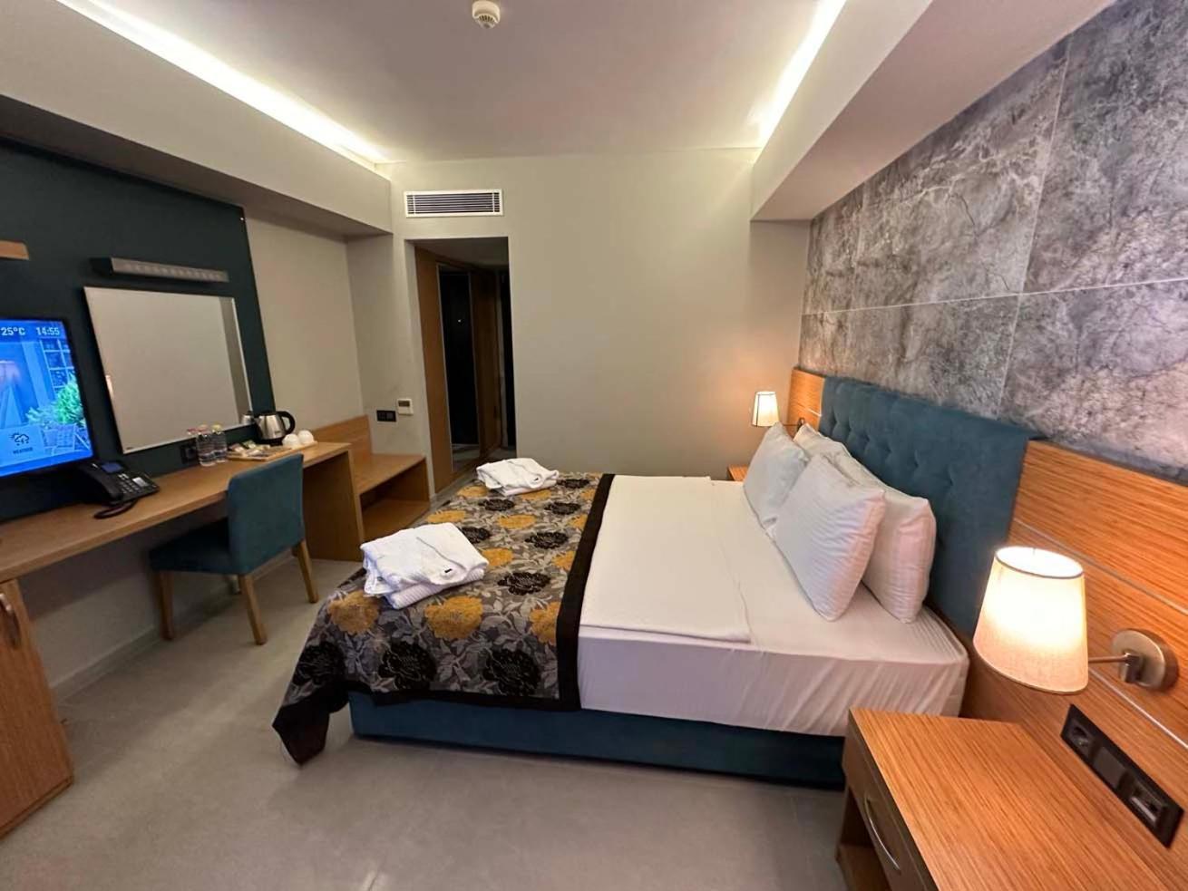 Ambrosia Hotel Beach & Spa บิเตซ ภายนอก รูปภาพ