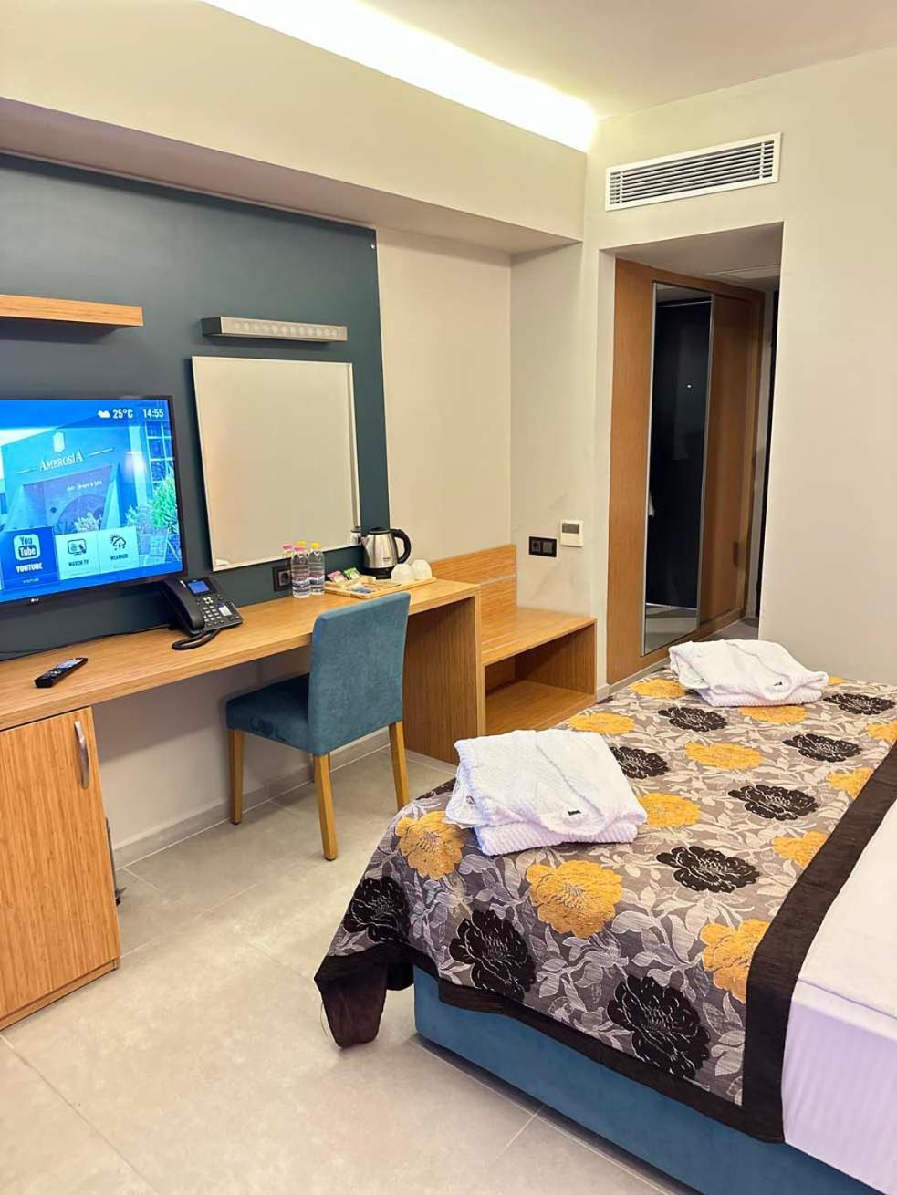 Ambrosia Hotel Beach & Spa บิเตซ ภายนอก รูปภาพ