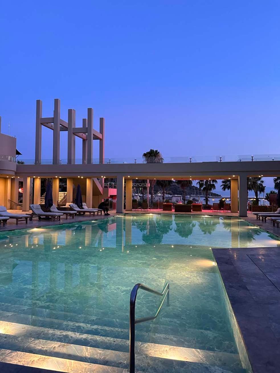 Ambrosia Hotel Beach & Spa บิเตซ ภายนอก รูปภาพ
