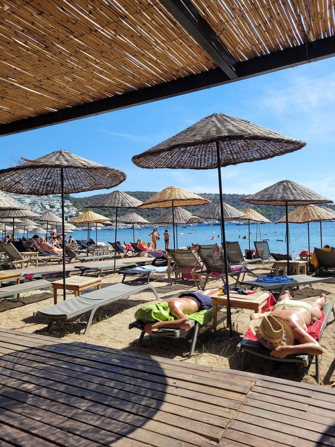 Ambrosia Hotel Beach & Spa บิเตซ ภายนอก รูปภาพ