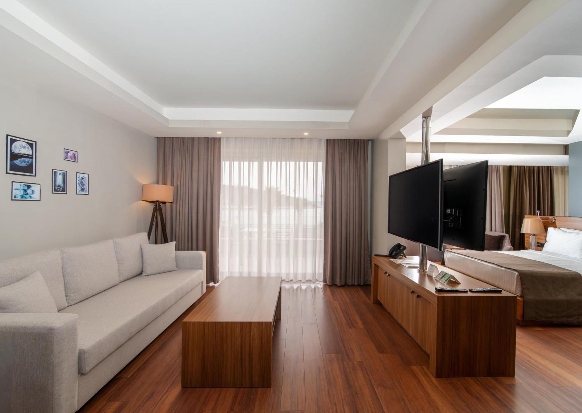 Ambrosia Hotel Beach & Spa บิเตซ ภายนอก รูปภาพ
